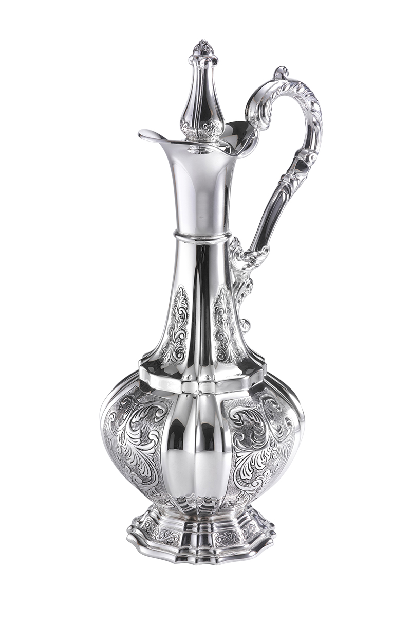 Hammered Italy Decanter